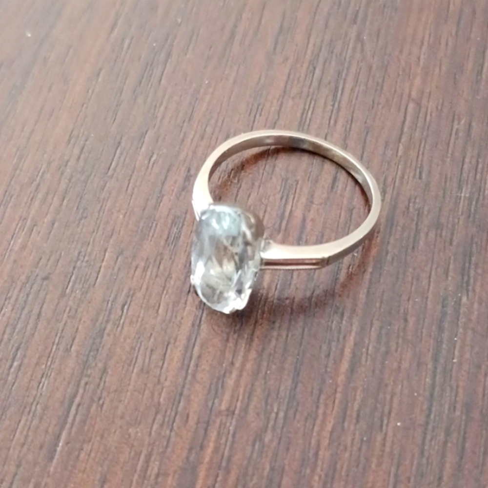 Aquamarine Ring elongated oval 14 kt white gold size 5.5 approximately 1.56 CTS